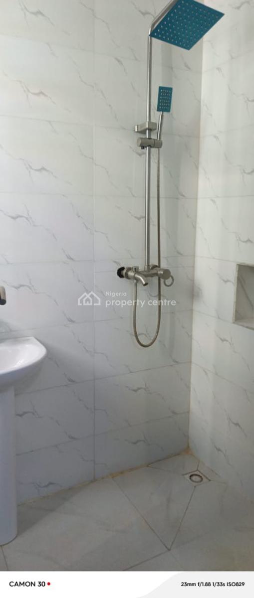 Luxury 4 Bedrooms Semi-detached House, Abraham Adesanya, Ajah, Lagos, Semi-detached Duplex for Rent