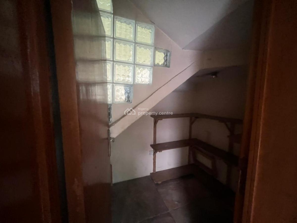 Used 4 Bedrooms Semi Detached Duplex, Lekki Phase 1, Lekki, Lagos, Semi-detached Duplex for Rent