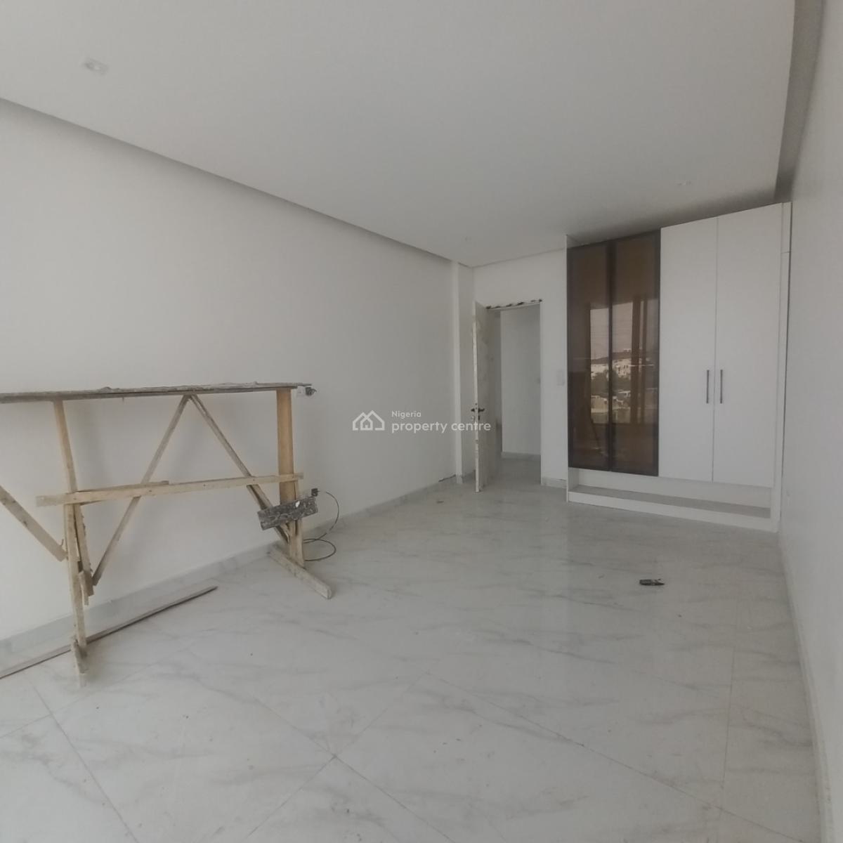 Standard  2 Bedroom Apartment with Pool and Elevator, Lekki Phase 1, Lekki, Lagos, Flat / Apartment for Sale