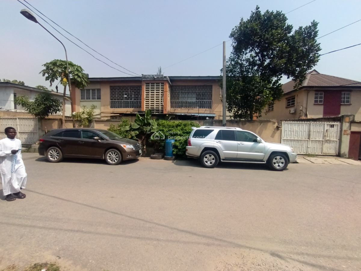 Decent Block of 4 Flats on 929sqm Land, Off Coker Road, Ilupeju, Lagos, Block of Flats for Sale
