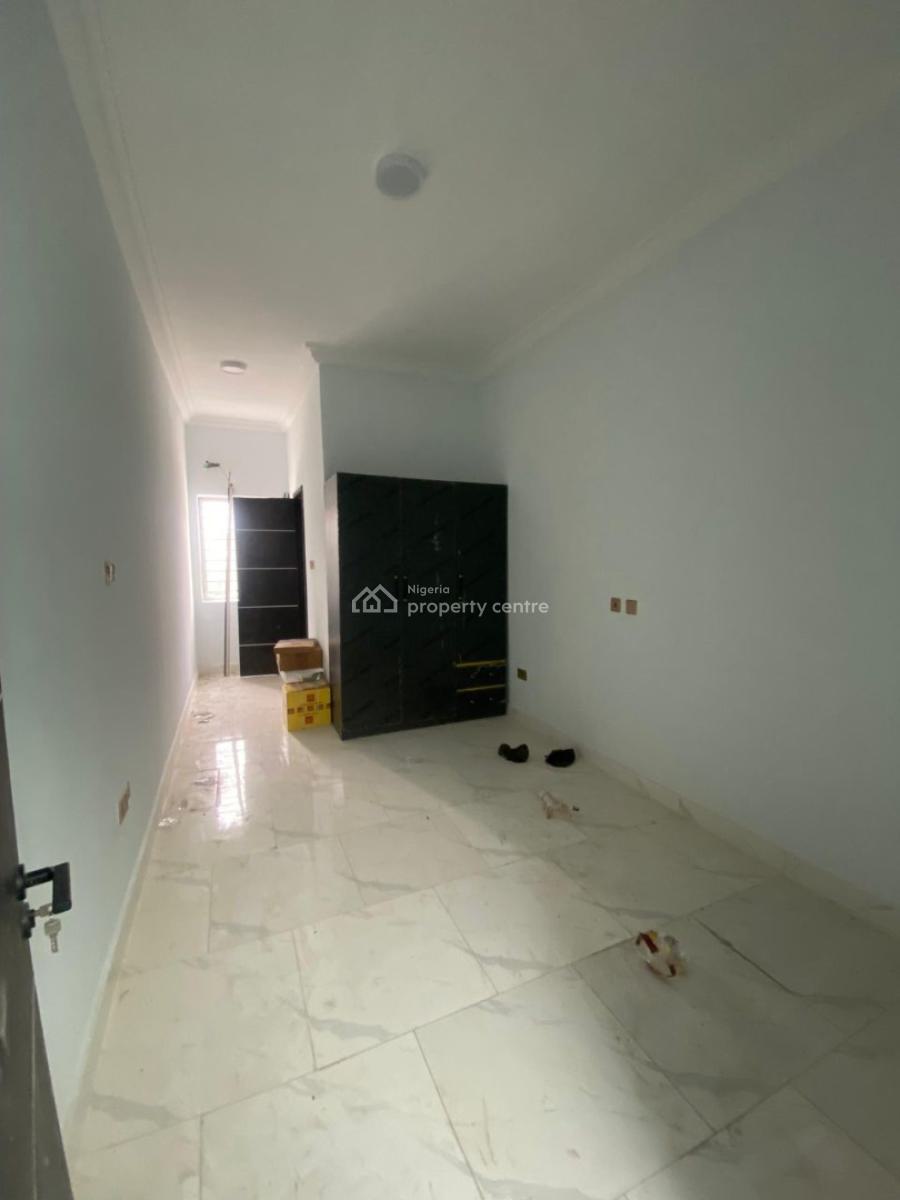 Self-compound 4-bedroom Duplex with Bq, Lekki Scheme 2, Ajah, Lagos, House for Sale