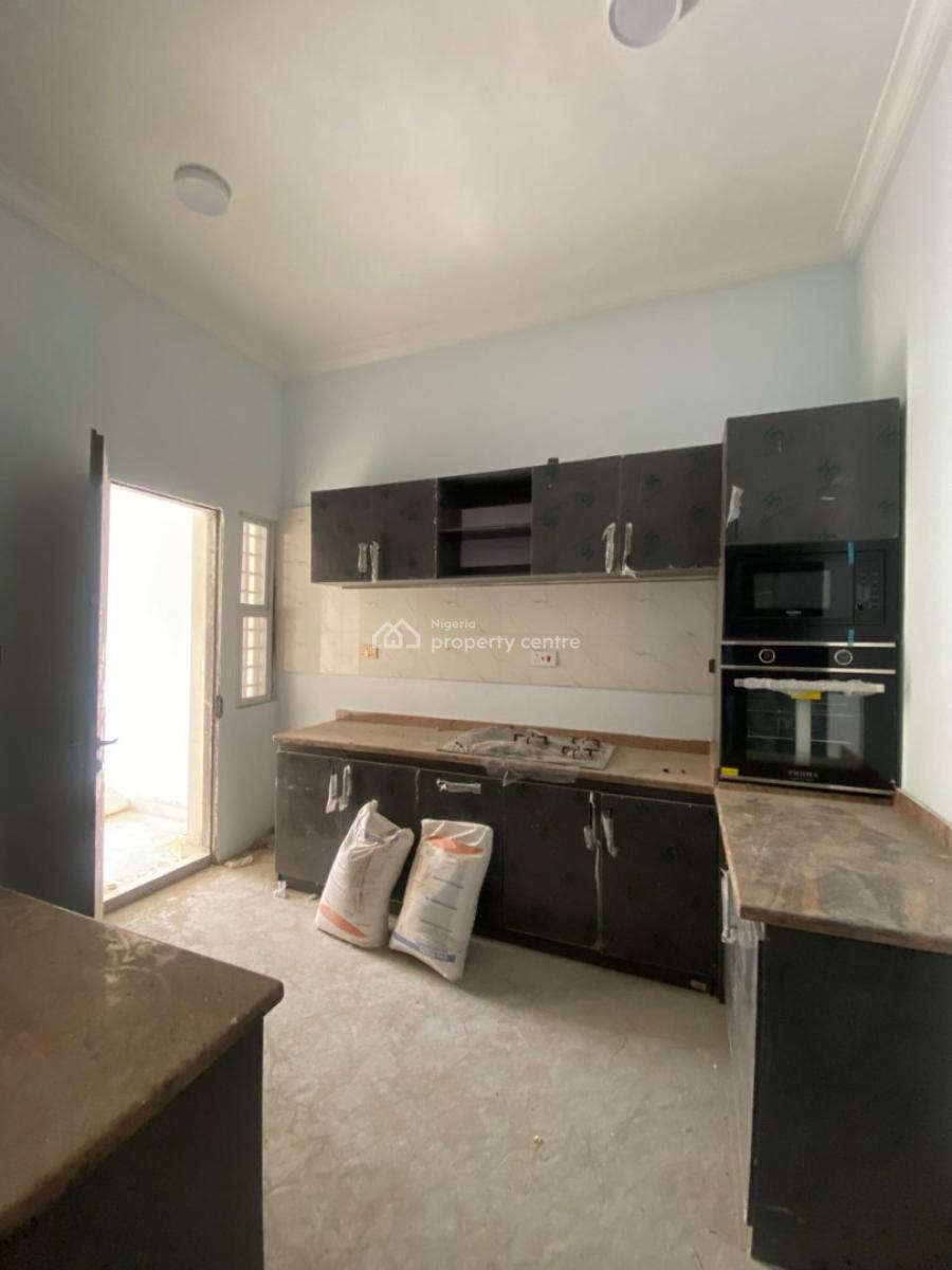 Self-compound 4-bedroom Duplex with Bq, Lekki Scheme 2, Ajah, Lagos, House for Sale
