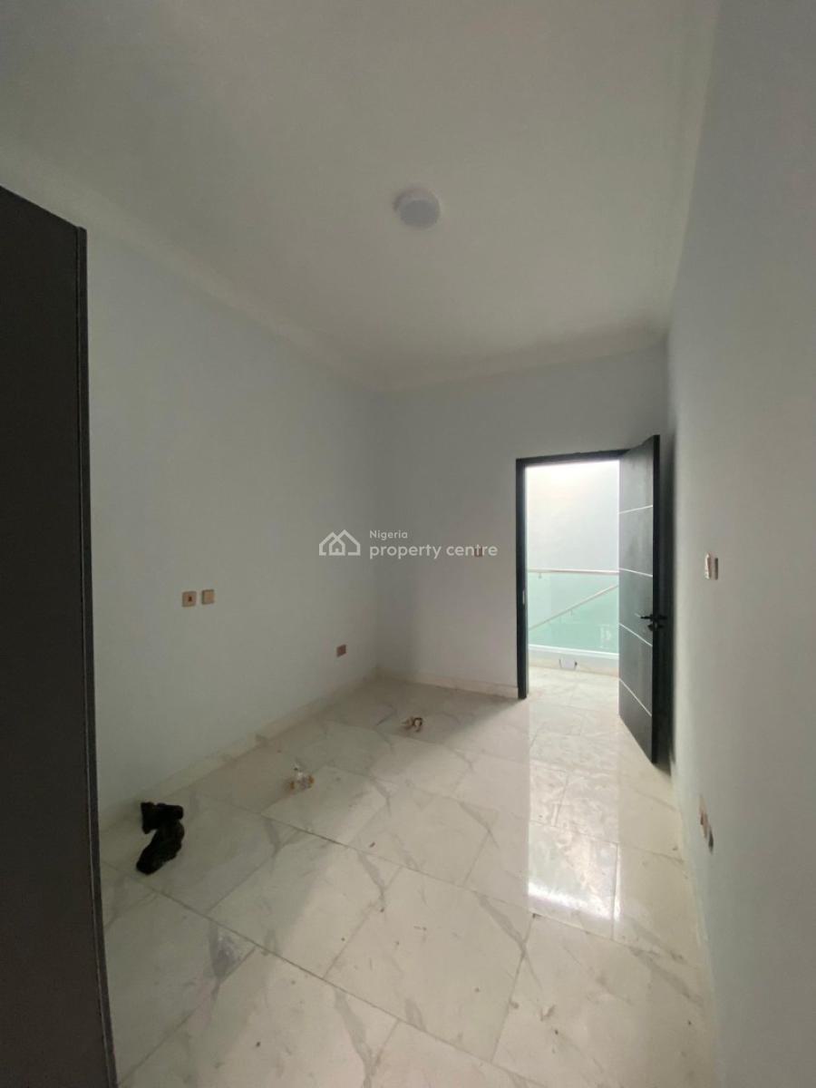 Self-compound 4-bedroom Duplex with Bq, Lekki Scheme 2, Ajah, Lagos, House for Sale