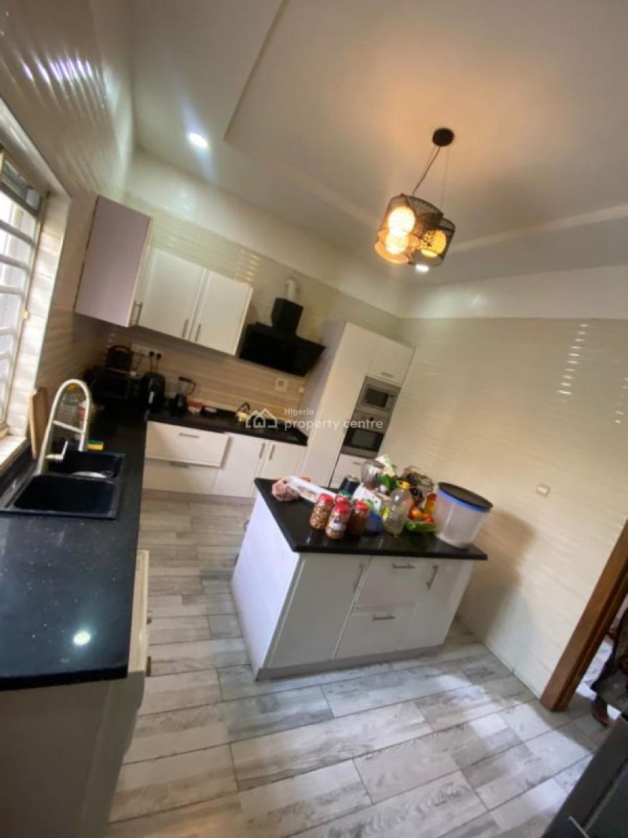 4 Bedroom Semi Detached with Bq, Lekki, Lagos, Semi-detached Duplex for Sale
