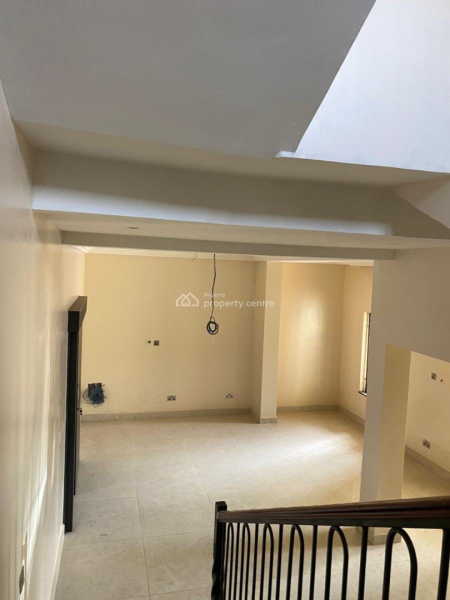 5-bedroom Semi Detached Duplex, Jahi, Abuja, Semi-detached Duplex for Sale