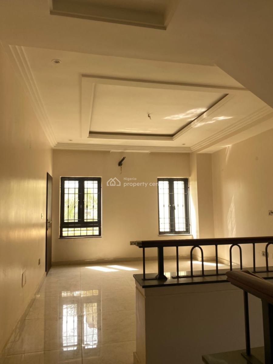 5-bedroom Semi Detached Duplex, Jahi, Abuja, Semi-detached Duplex for Sale