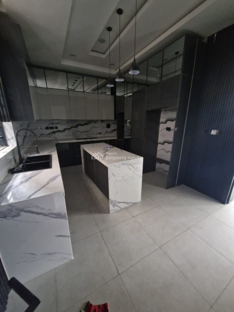 Massive 5 Bedroom Fully Detached with Pool, Lekki, Lagos, Detached Duplex for Sale