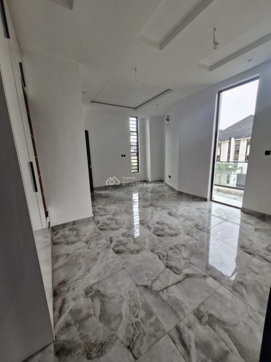 Massive 5 Bedroom Fully Detached with Pool, Lekki, Lagos, Detached Duplex for Sale