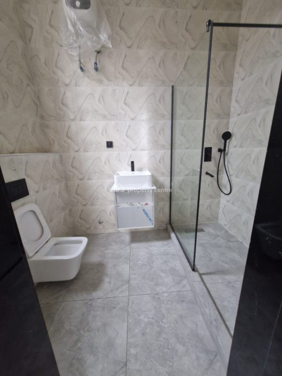 Massive 5 Bedroom Fully Detached with Pool, Lekki, Lagos, Detached Duplex for Sale