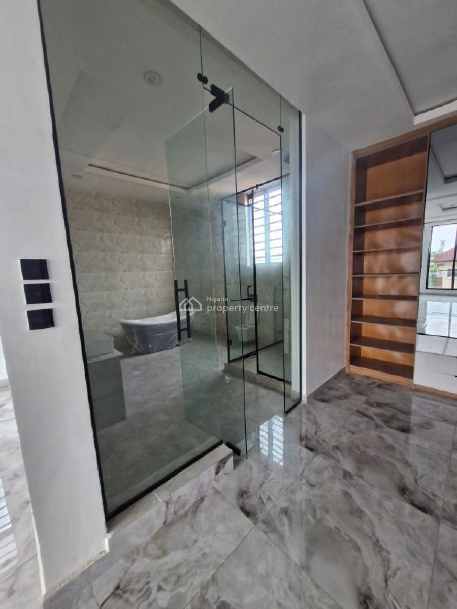Massive 5 Bedroom Fully Detached with Pool, Lekki, Lagos, Detached Duplex for Sale