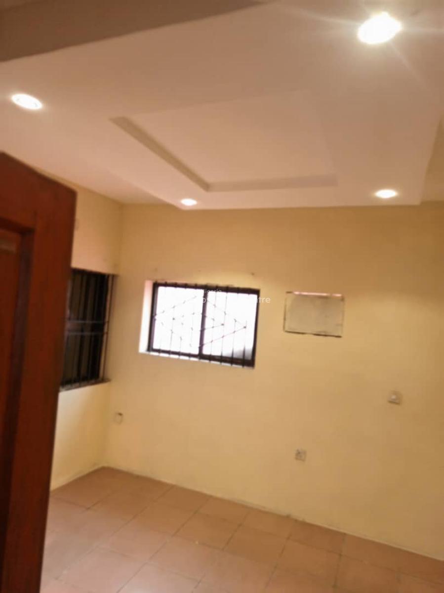 Newly Renovated 4 Bedroom Flat, Omole Phase 1, Ikeja, Lagos, Flat / Apartment for Rent