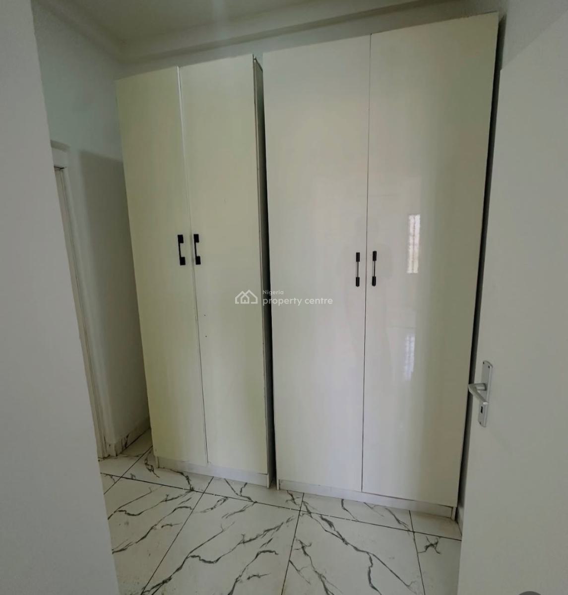 Exquisite 2 Bedrooms Apartment, Guzape Main, Guzape District, Abuja, Flat / Apartment for Rent