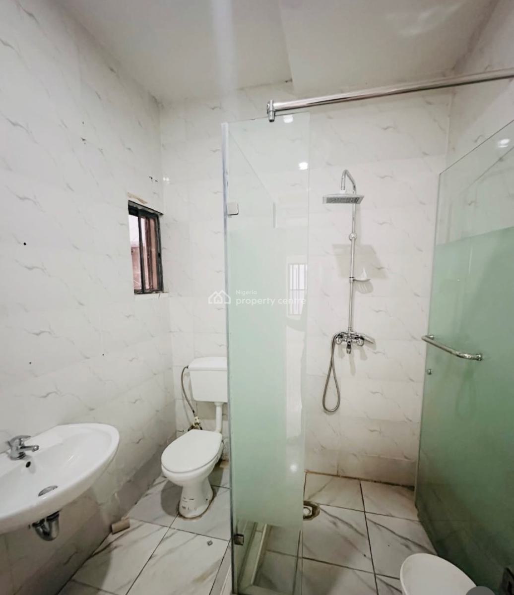 Exquisite 2 Bedrooms Apartment, Guzape Main, Guzape District, Abuja, Flat / Apartment for Rent