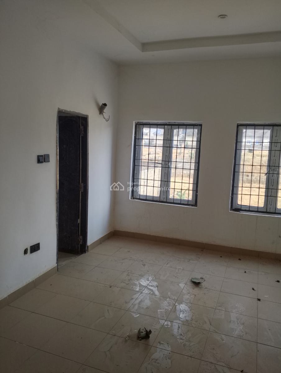 3 Bedroom Terrace Duplex, Defence Estate, Lugbe District, Abuja, Terraced Duplex for Sale