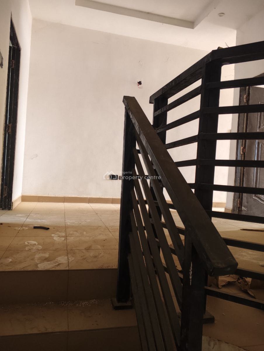 3 Bedroom Terrace Duplex, Defence Estate, Lugbe District, Abuja, Terraced Duplex for Sale