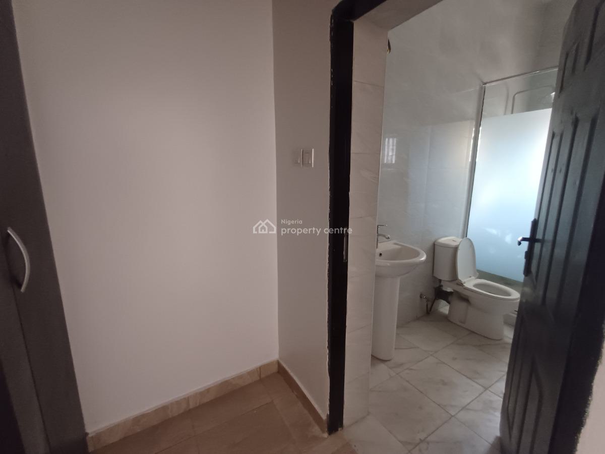 Clean 3 Bedroom Flat on The Ground Floor, Jahi, Abuja, Flat / Apartment for Rent