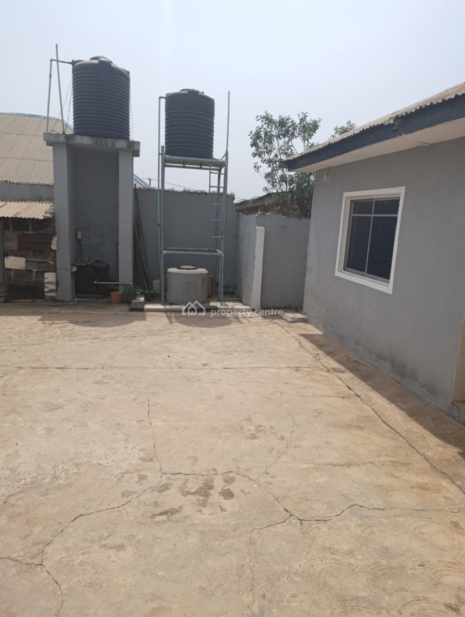 3 Bedroom Flat, Abiola Street, Moniya, Ibadan, Oyo, Semi-detached Bungalow for Rent