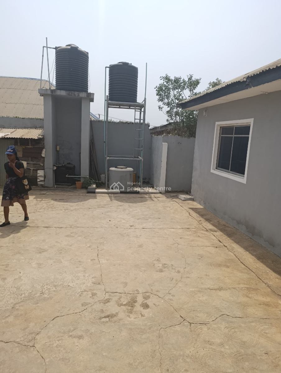 3 Bedroom Flat, Abiola Street, Moniya, Ibadan, Oyo, Semi-detached Bungalow for Rent