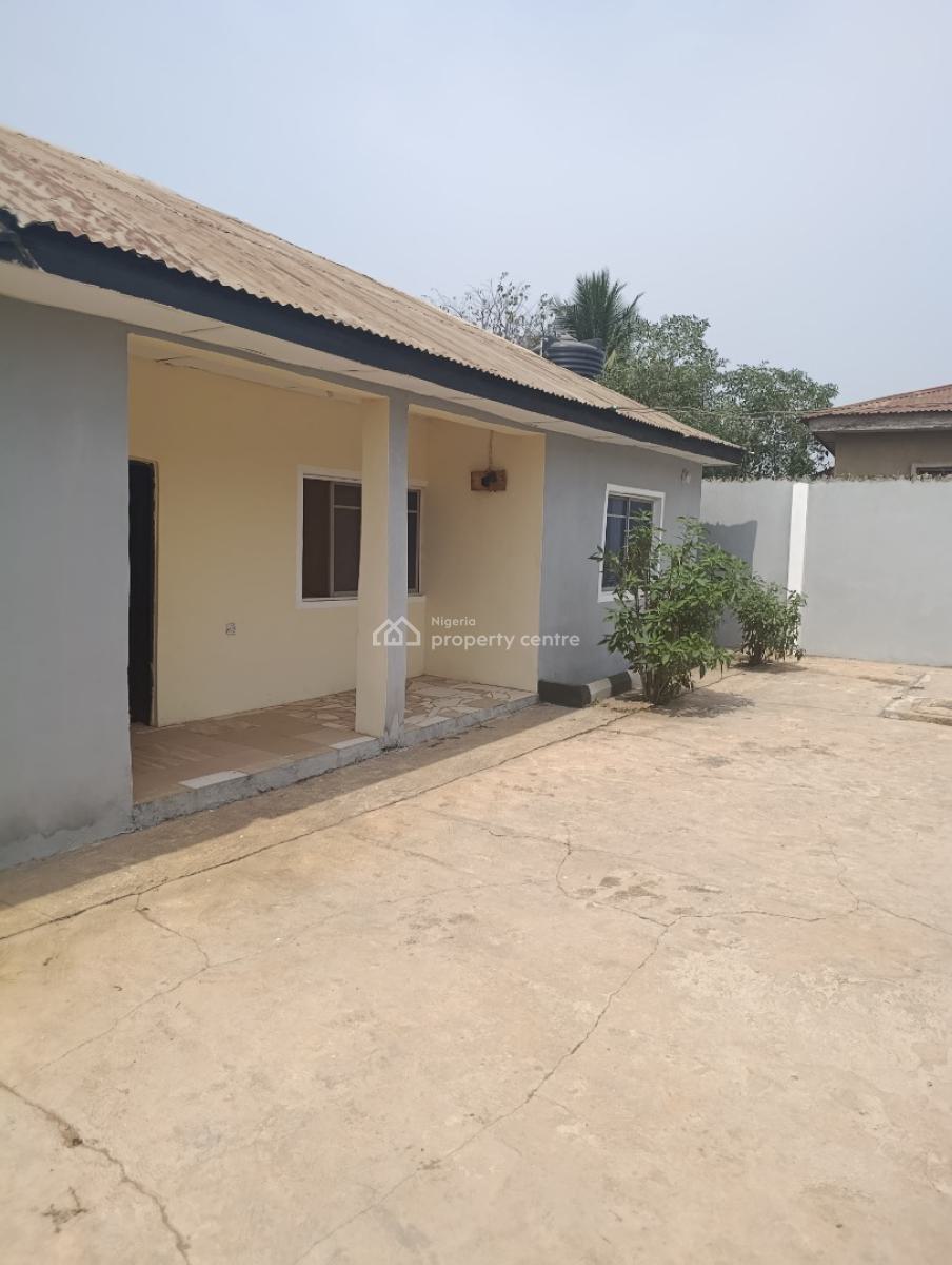 3 Bedroom Flat, Abiola Street, Moniya, Ibadan, Oyo, Semi-detached Bungalow for Rent