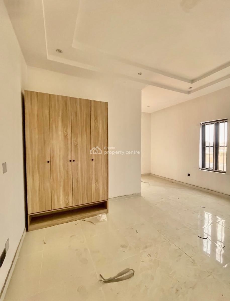 Newly Built Serviced 3 Bedroom Apartment, Lekki Phase 1, Lekki, Lagos, Flat / Apartment for Rent
