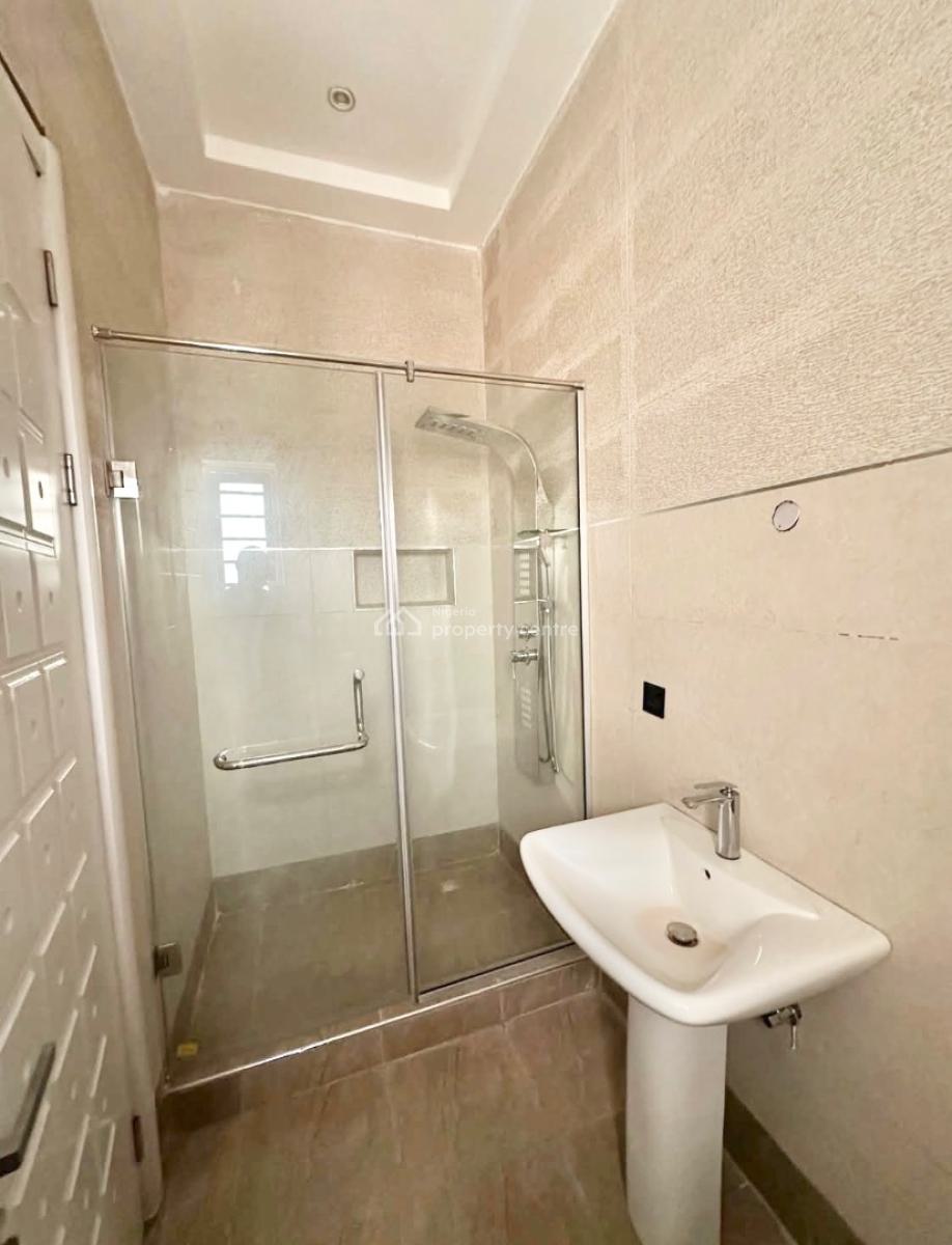 Newly Built Serviced 3 Bedroom Apartment, Lekki Phase 1, Lekki, Lagos, Flat / Apartment for Rent