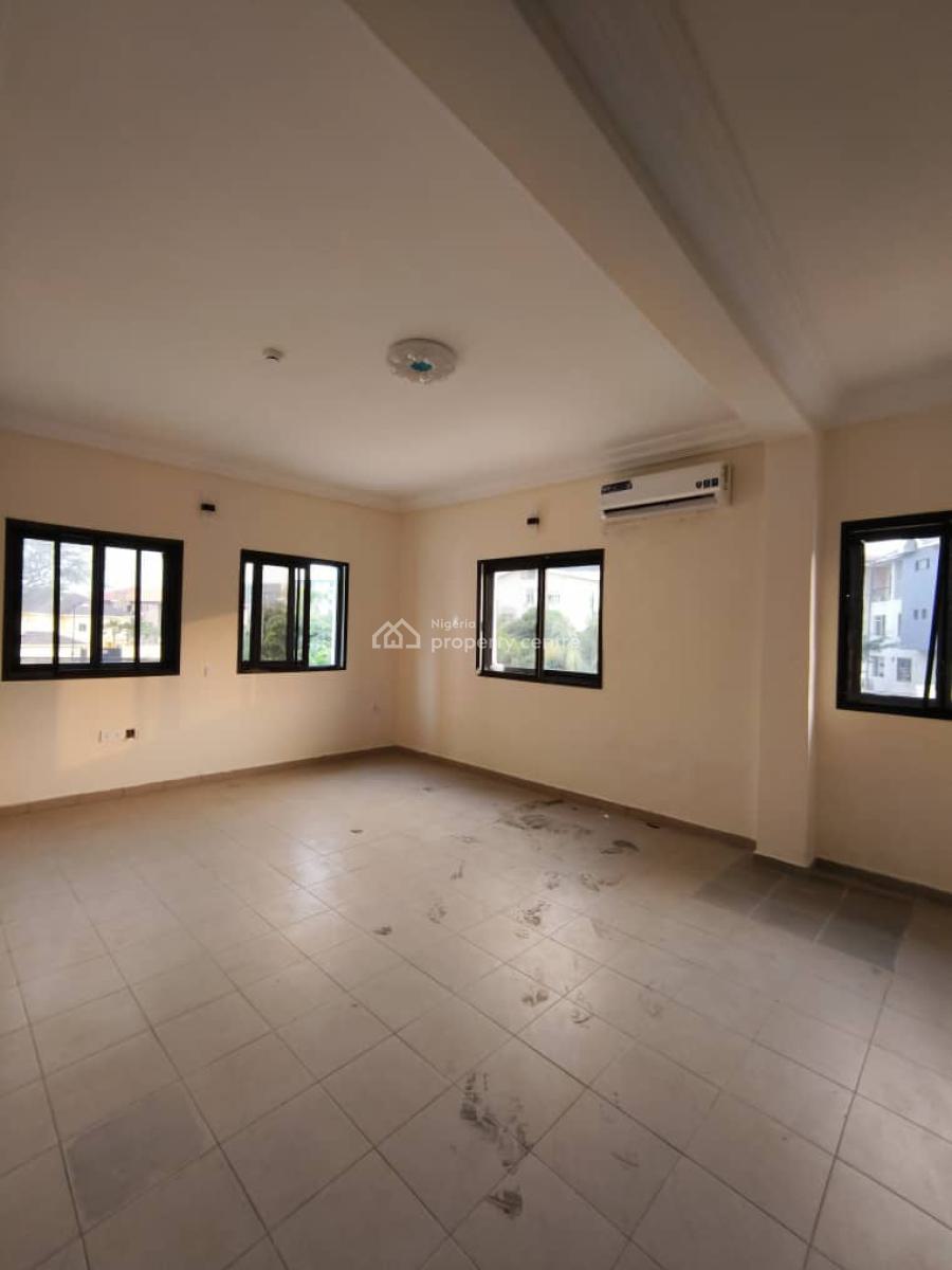 Luxury and Spacious 3 Bedroom with a Spacious Bq, Swimming Pool and Gy, Lekki Phase 1, Lekki, Lagos, House for Rent