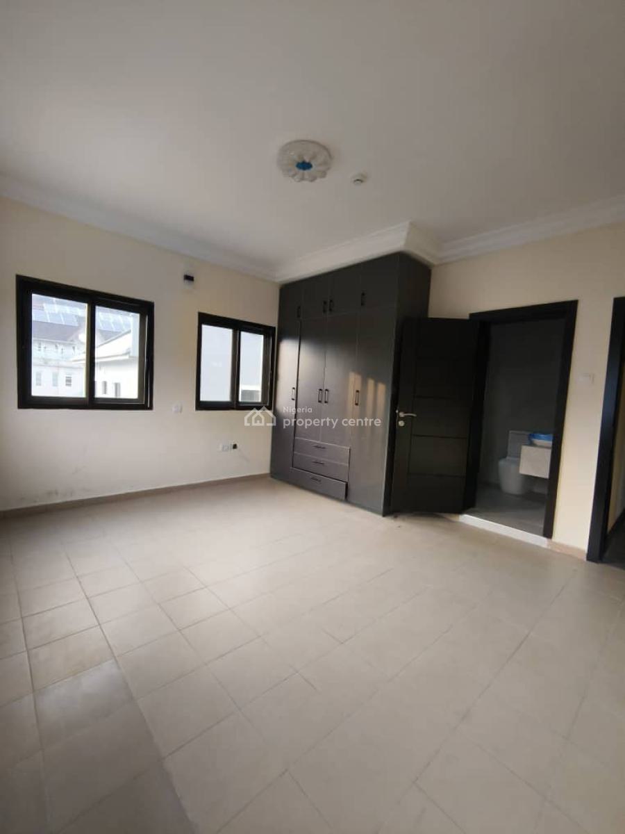 Luxury and Spacious 3 Bedroom with a Spacious Bq, Swimming Pool and Gy, Lekki Phase 1, Lekki, Lagos, House for Rent