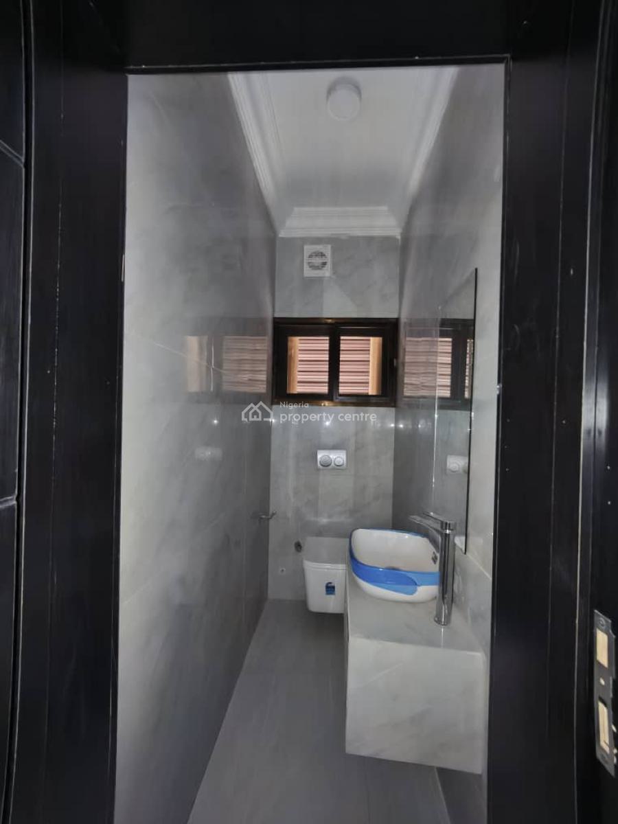 Luxury and Spacious 3 Bedroom with a Spacious Bq, Swimming Pool and Gy, Lekki Phase 1, Lekki, Lagos, House for Rent