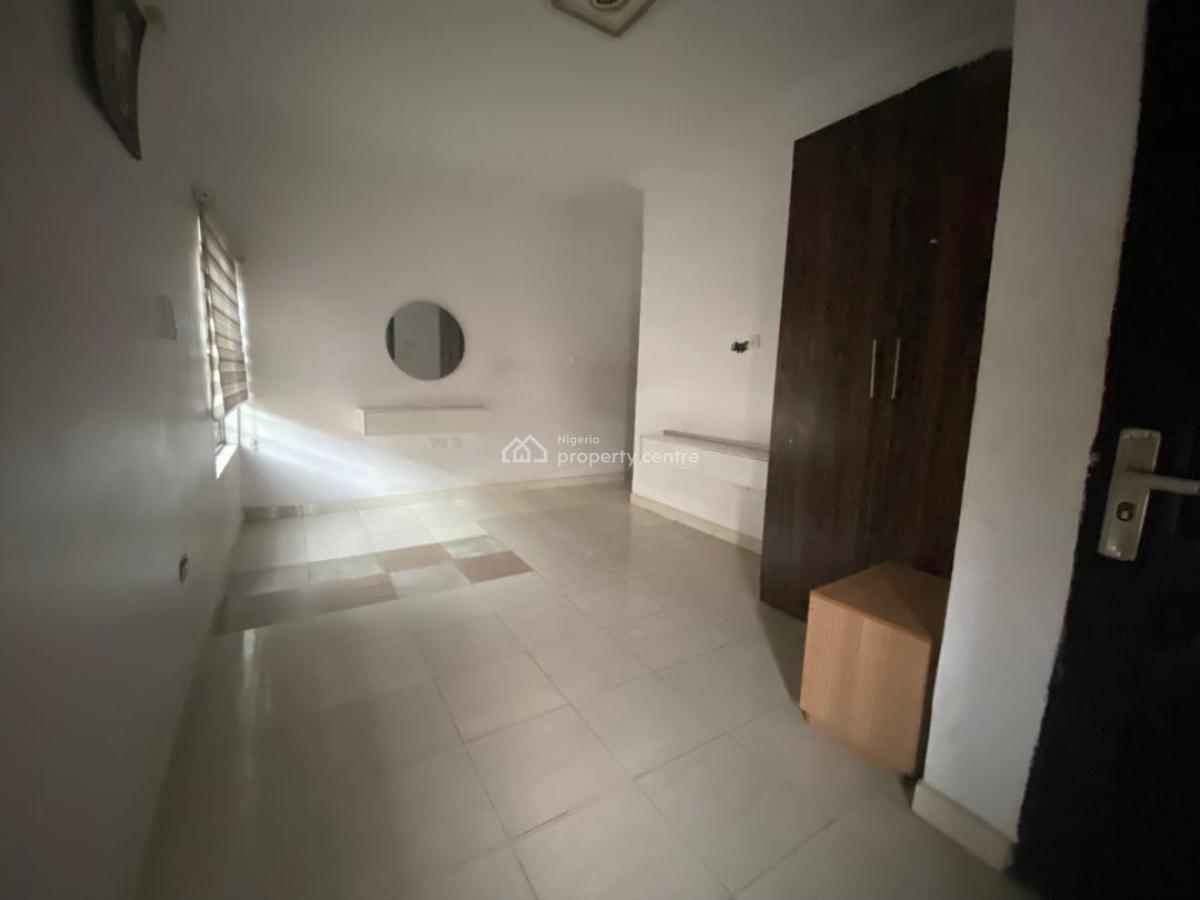 2 Bedroom Apartment, Ikota, Lekki, Lagos, Flat / Apartment for Rent