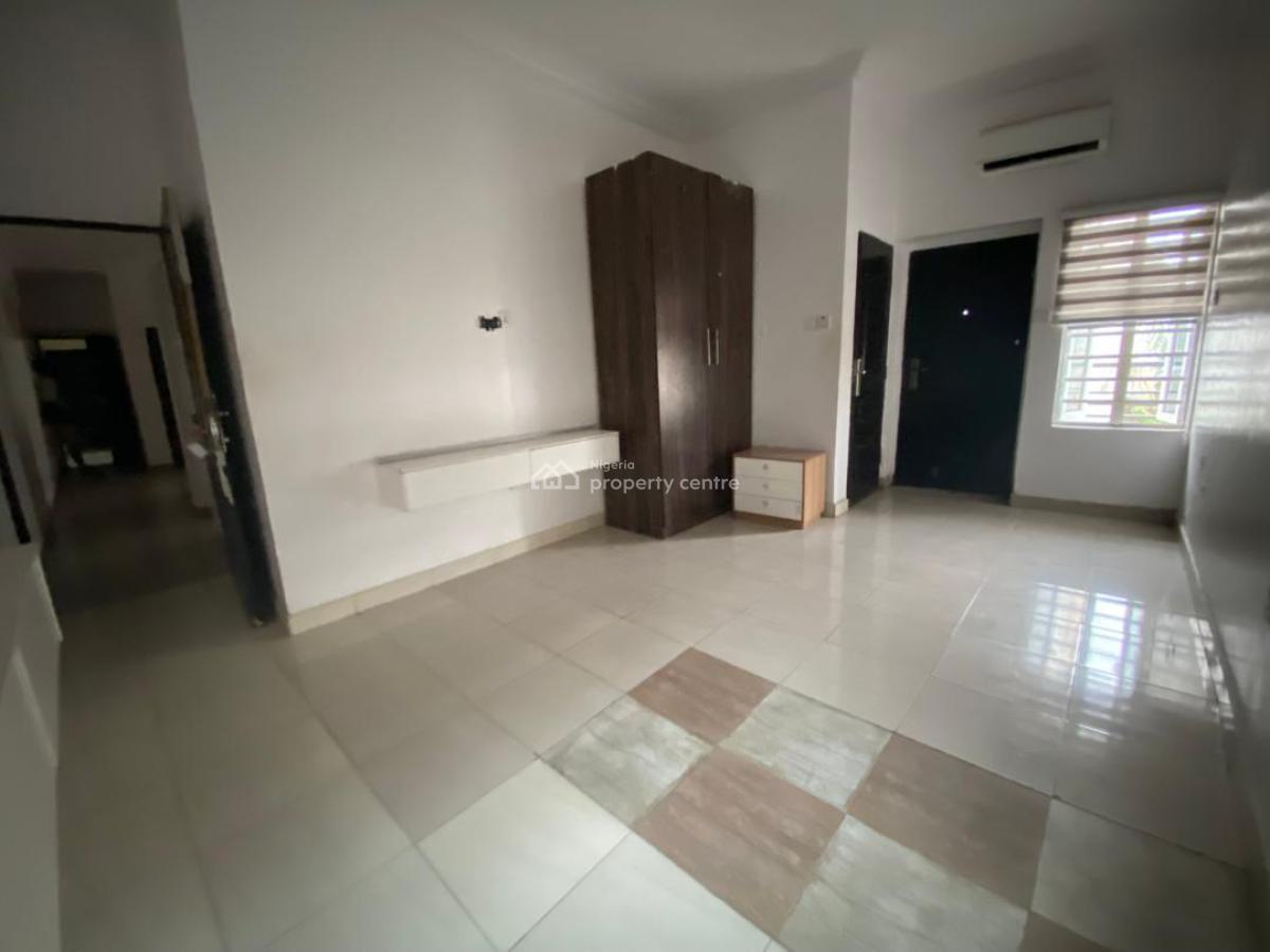 2 Bedroom Apartment, Ikota, Lekki, Lagos, Flat / Apartment for Rent