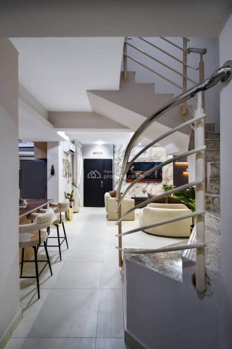 Cozy 3 Bedroom Maisonette, Apple Line Estate, By Pinnock, Close Proximity to Ebeano Supermarket, Osapa, Lekki, Lagos, Flat / Apartment Short Let