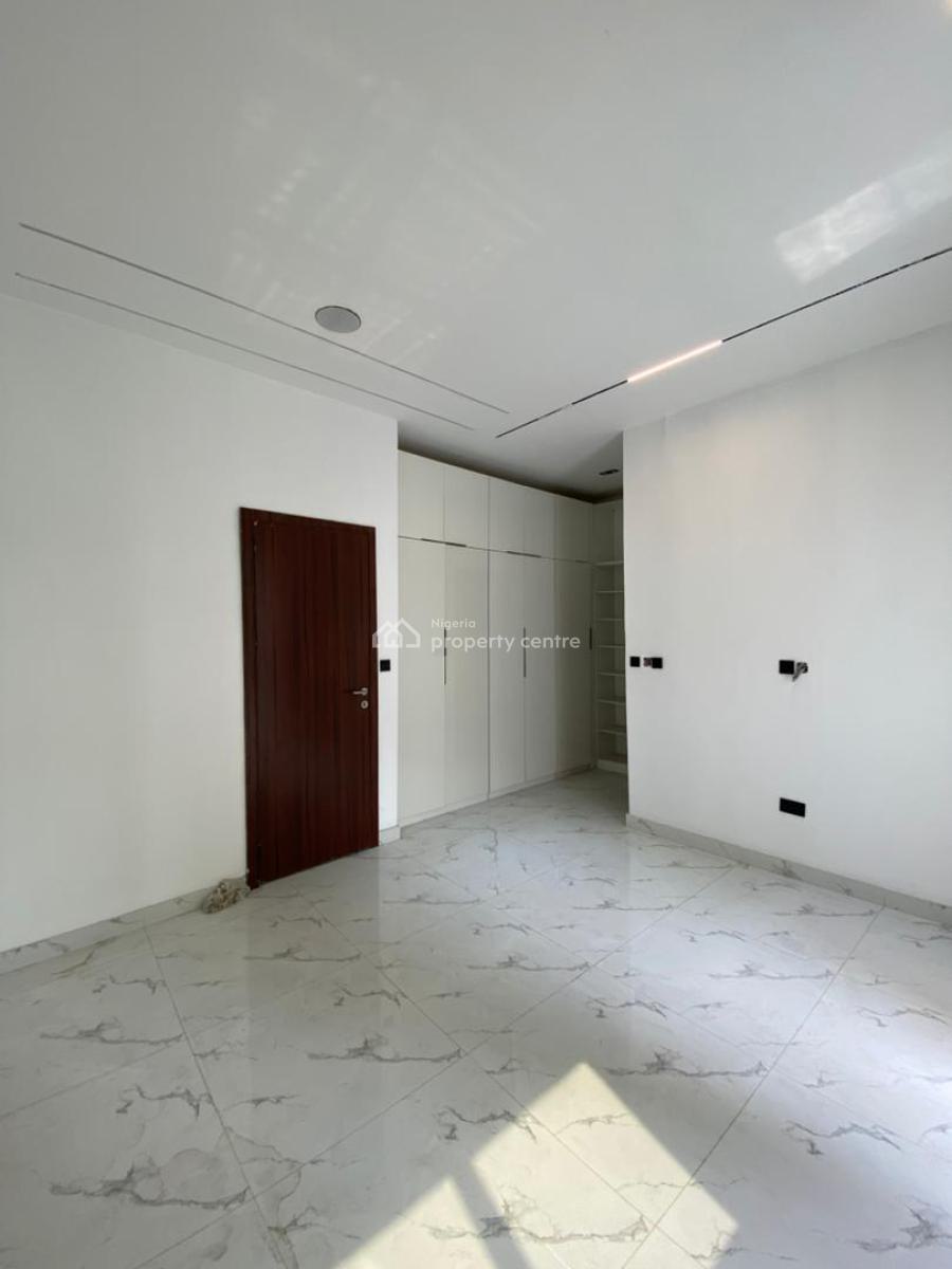 Neatly Built 4 Bedroom Terraced Duplex with Bq, Osapa, Lekki, Lagos, Terraced Duplex for Sale