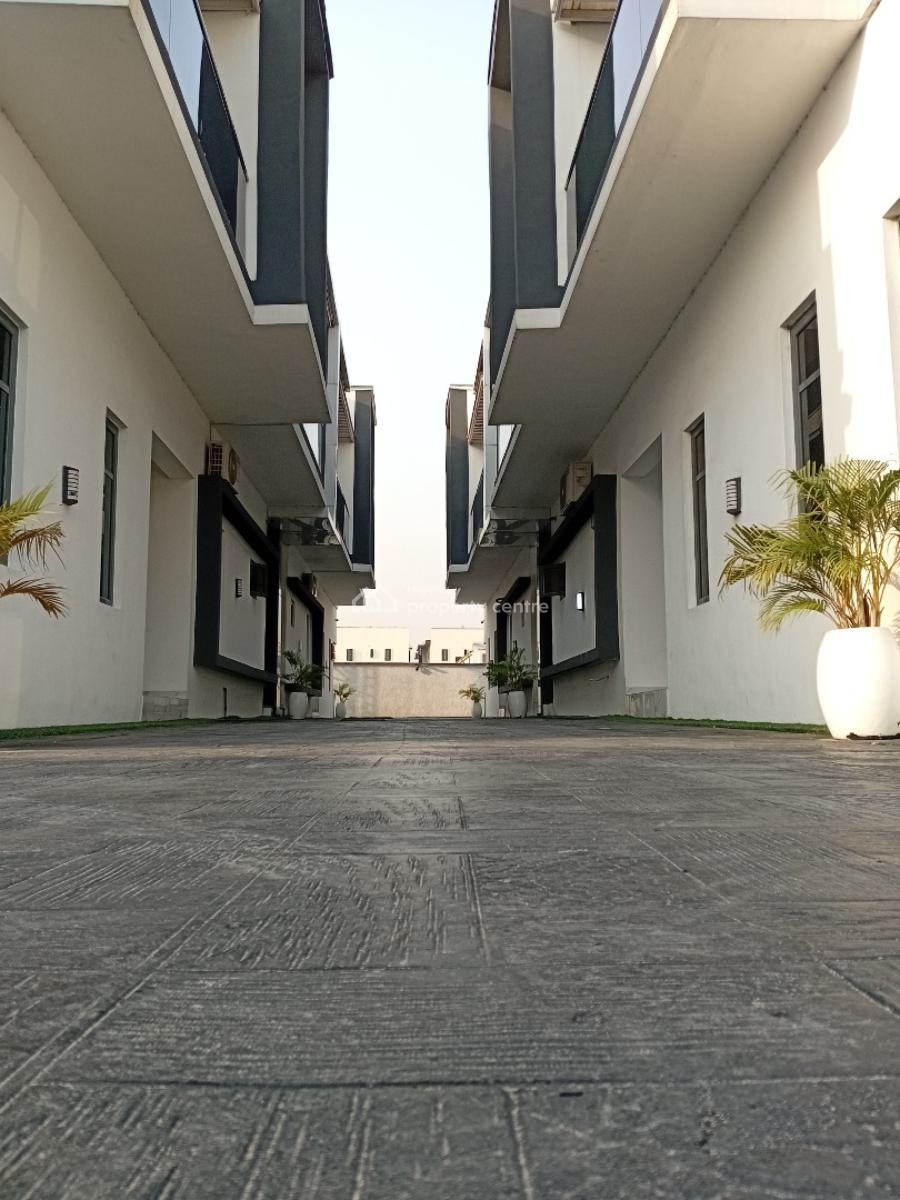 Well Finished and Tasteful 4 Bedrooms Semi-detached Duplex + Bq, Lekki Scheme 2, Lekki, Lagos, Semi-detached Duplex for Sale