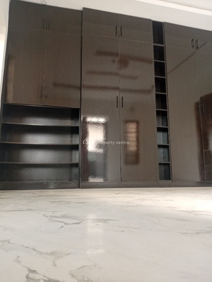 Well Finished and Tasteful 4 Bedrooms Semi-detached Duplex + Bq, Lekki Scheme 2, Lekki, Lagos, Semi-detached Duplex for Sale