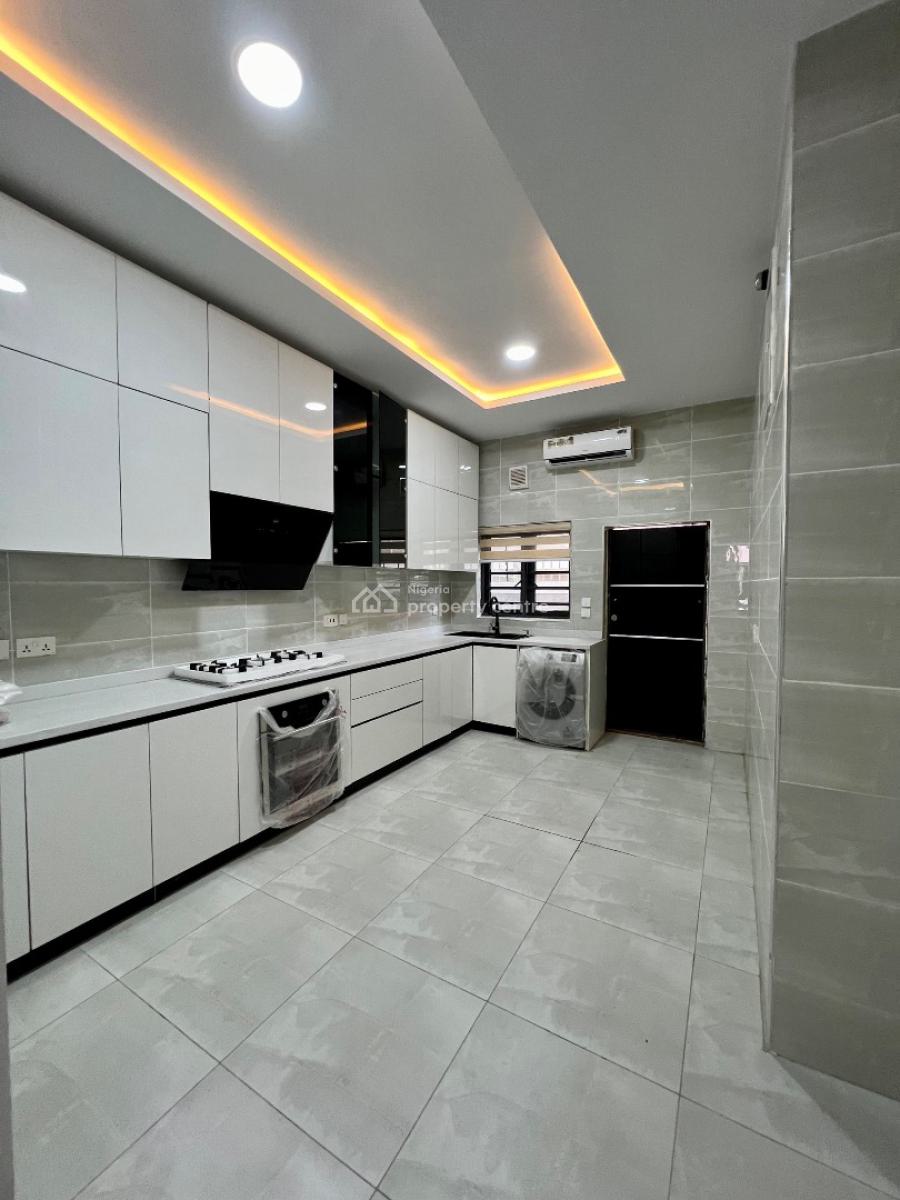 High-demand 4-bedroom Terrace with Bq and Modern Amenities, Victoria Island (vi), Lagos, Terraced Duplex for Sale