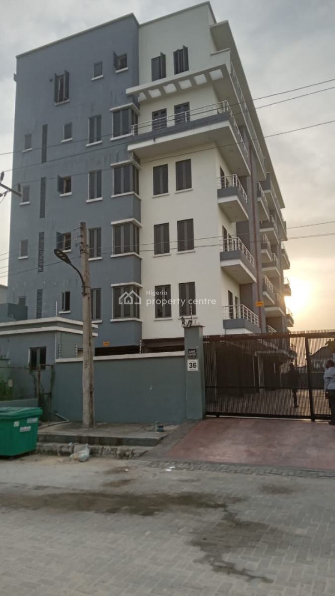 Exquisite 3 Bedroom Apartment, Oral Estate, Lekki Phase 2, Lekki, Lagos, Flat / Apartment for Rent