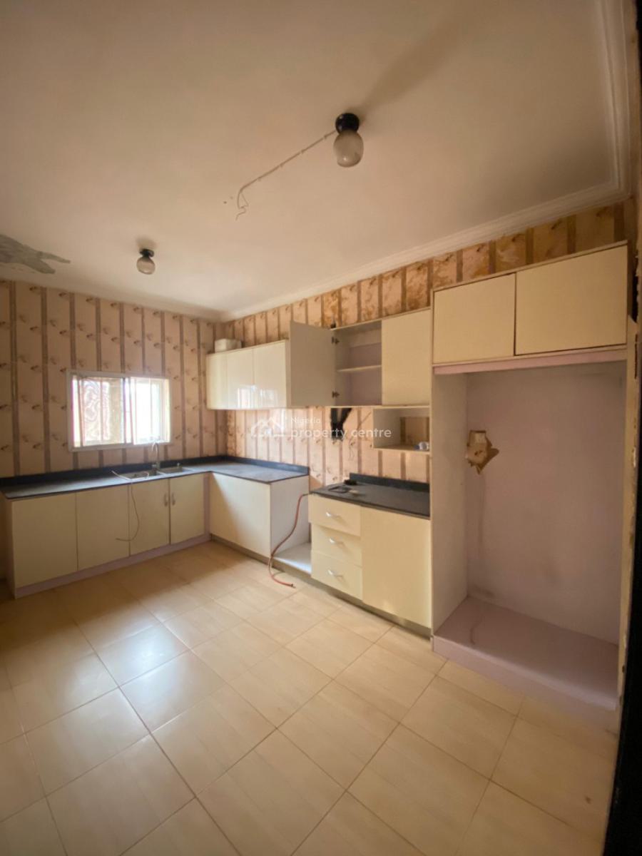 Well Maintained 4 Bedroom Terrace Duplex with Bq, Osapa, Lekki, Lagos, Terraced Duplex for Rent
