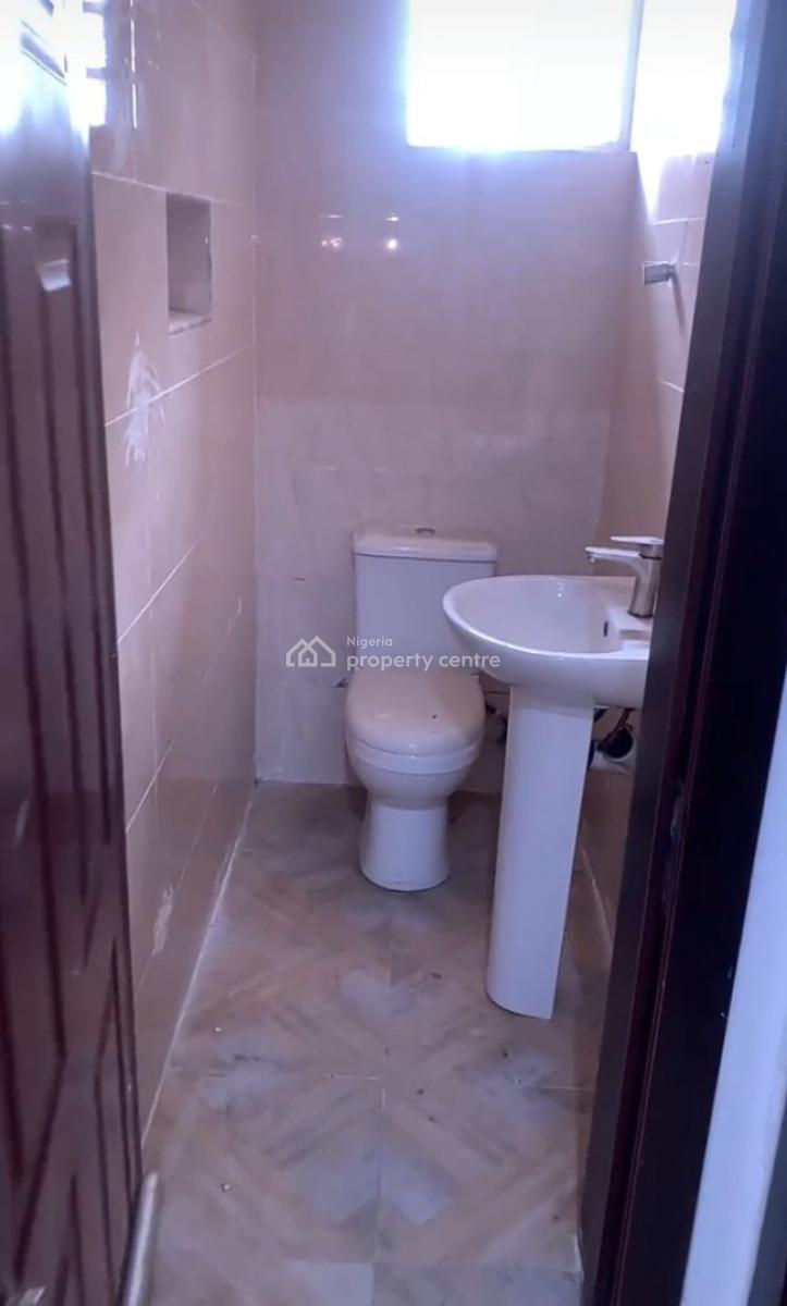 Serviced and Spacious Miniflat {video}, Chevron, Lekki, Lagos, Mini Flat (room and Parlour) for Rent