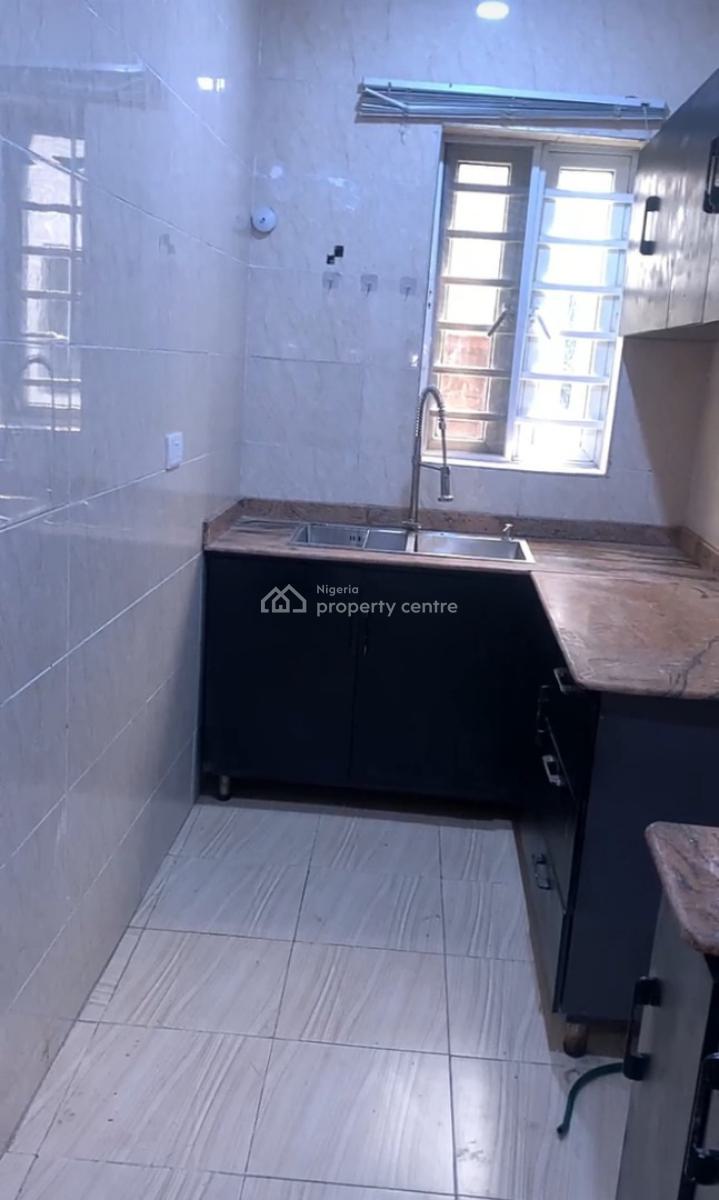 Serviced and Spacious Miniflat {video}, Chevron, Lekki, Lagos, Mini Flat (room and Parlour) for Rent