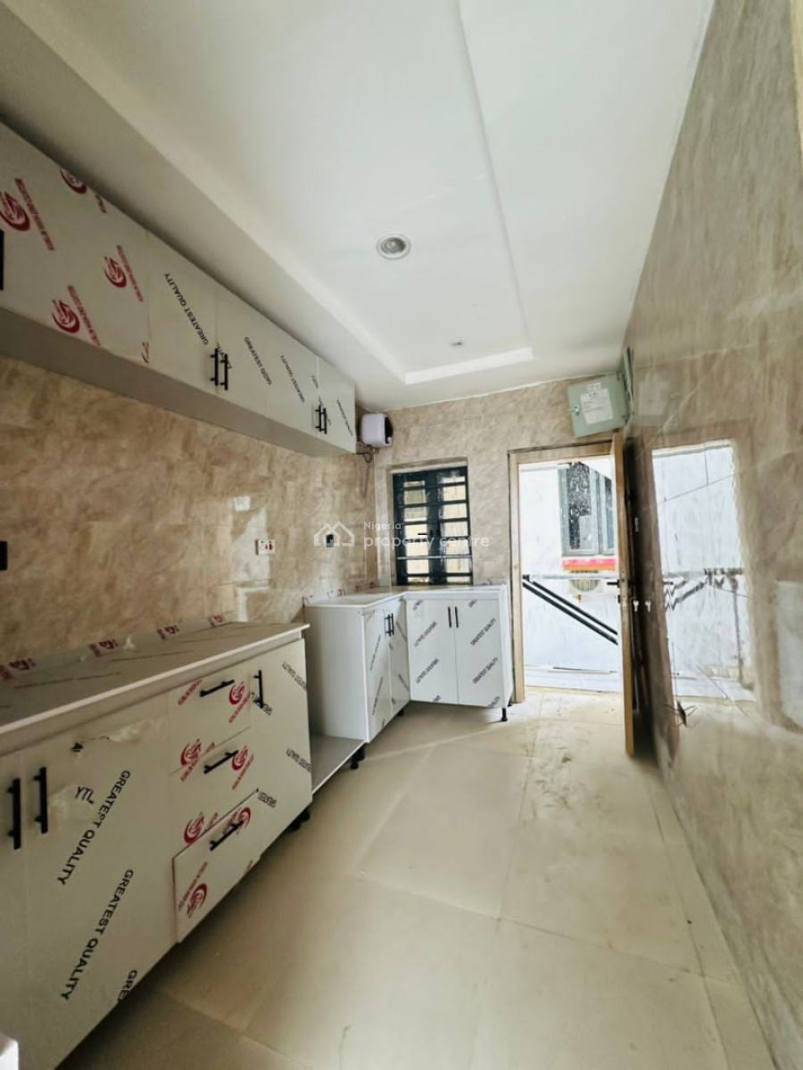 Newly Built Fully Serviced 3bedroom Apartment, Ocean Breeze Estate, Ologolo, Lekki, Lagos, Flat / Apartment for Rent