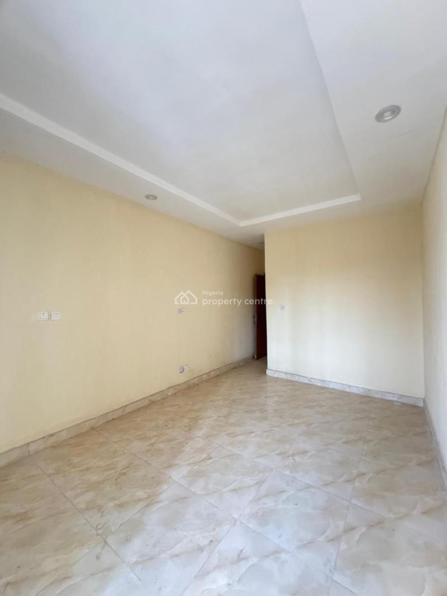 Newly Built 3 Bedroom Apartments, Yaba, Lagos, Flat / Apartment for Sale