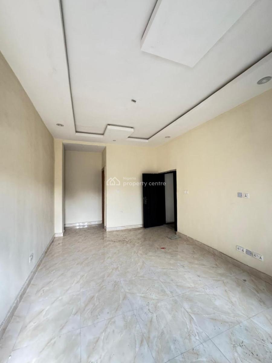Newly Built 3 Bedroom Apartments, Yaba, Lagos, Flat / Apartment for Sale