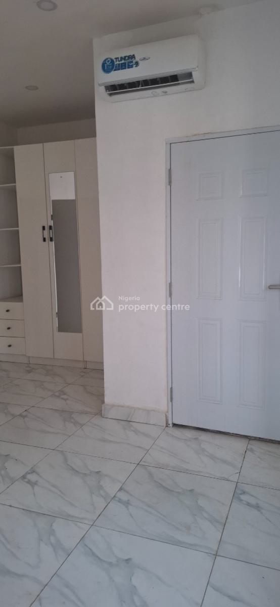 Standard Two Bedroom Apartment, Guzape District, Abuja, Flat / Apartment for Rent