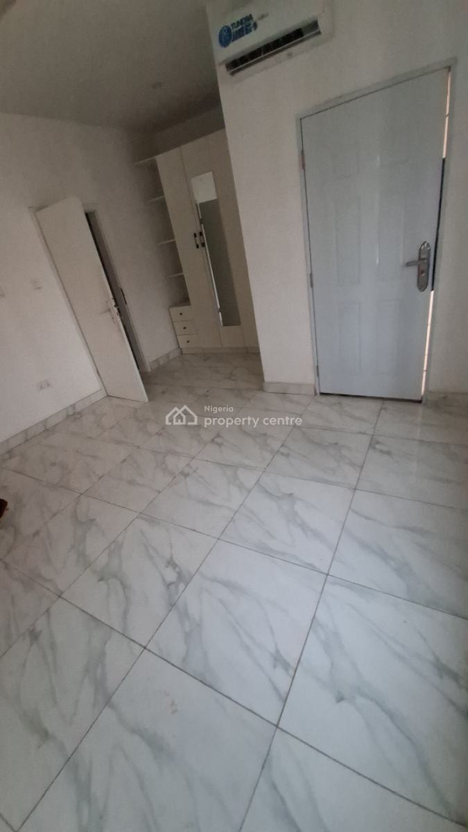 Standard Two Bedroom Apartment, Guzape District, Abuja, Flat / Apartment for Rent