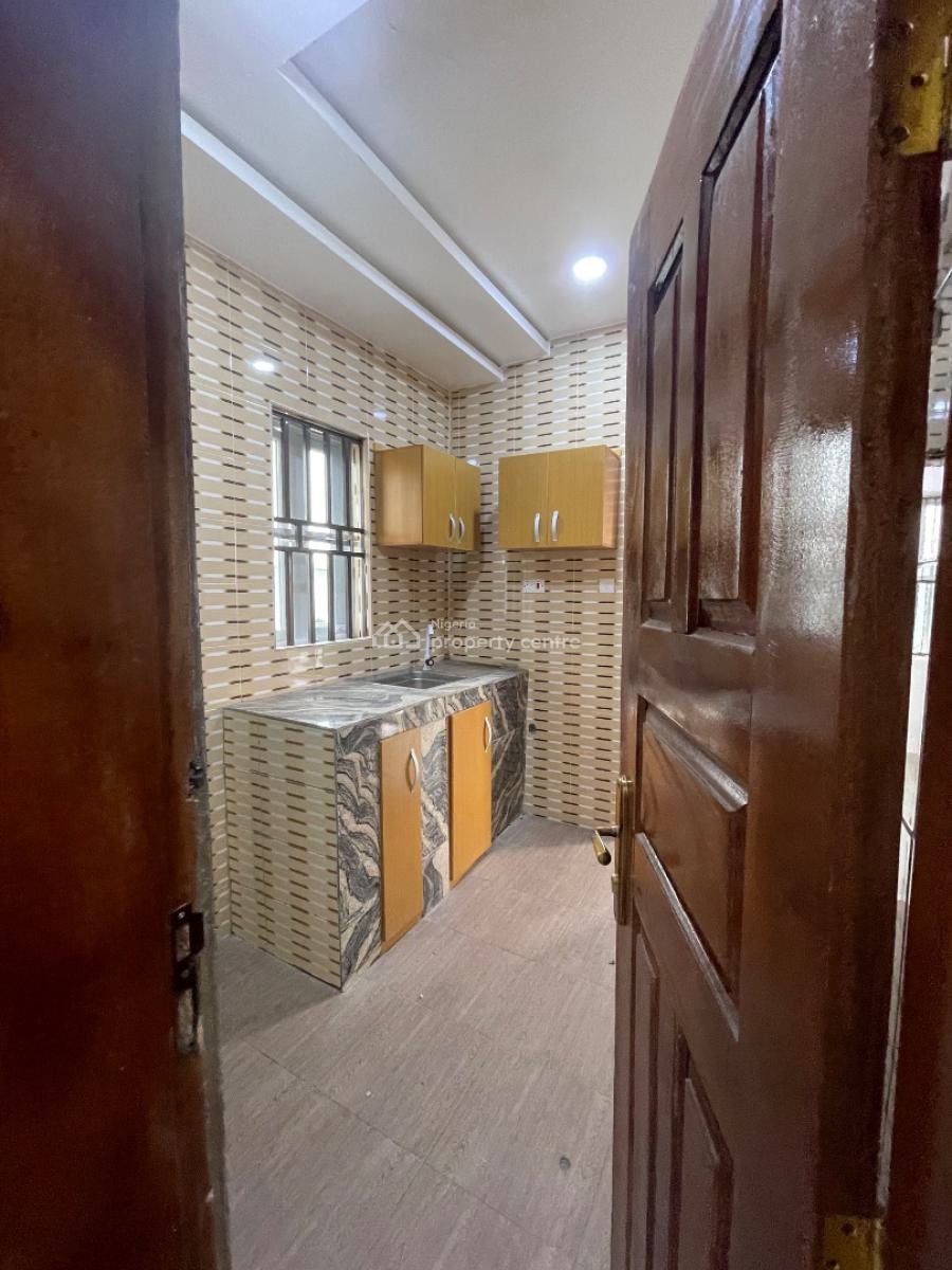 a Luxurious Two-bedroom Ground-floor Apartment Featuring an En-suite B, Agboyi Road, Alapere, Ketu, Lagos, Flat / Apartment for Rent