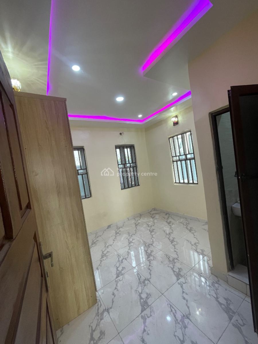 a Luxurious Two-bedroom Ground-floor Apartment Featuring an En-suite B, Agboyi Road, Alapere, Ketu, Lagos, Flat / Apartment for Rent