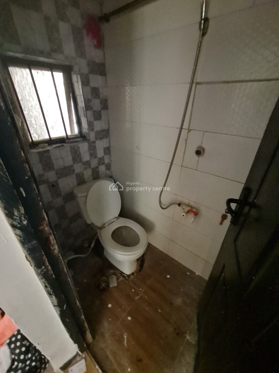 Beautiful One Room Selfcontain with Kitchen at Lekki Phase 1 for N1.8m, Lekki, Lekki Phase 1, Lekki, Lagos, Self Contain (single Rooms) for Rent