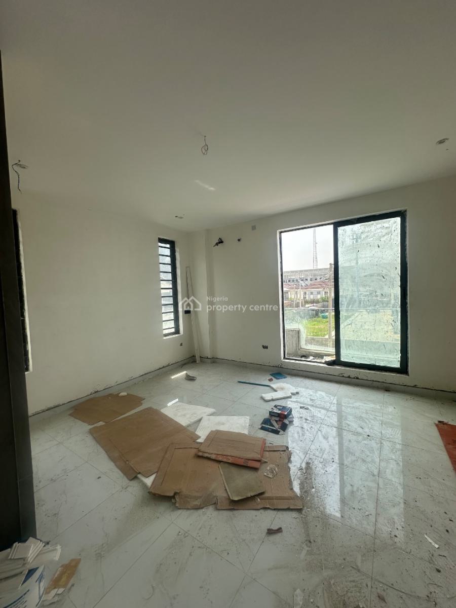 Spacious Solid Fully Serviced 3bedroom Apartment with Bq, Freedom Way, Most Sought After Neighborhood in Ikate Lekki, Ikate, Lekki, Lagos, Block of Flats for Sale