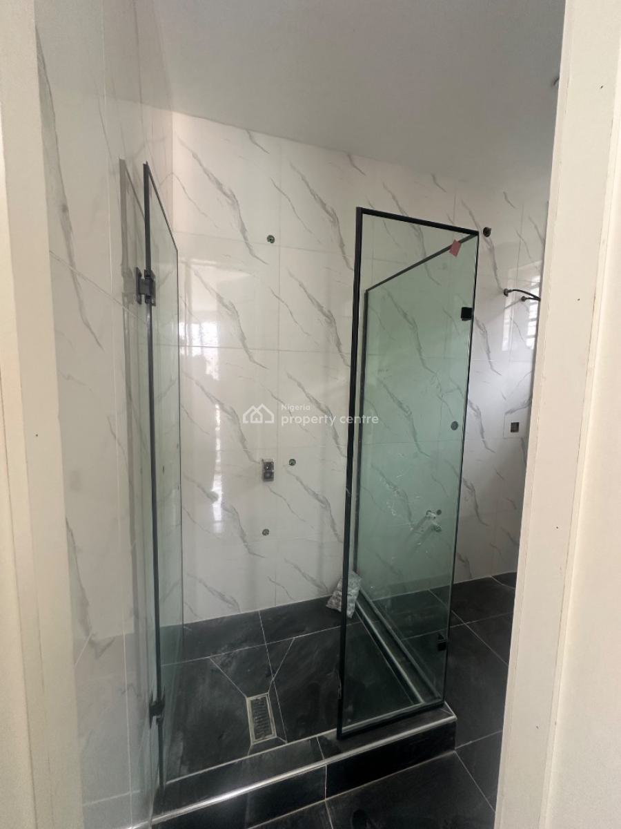 Spacious Solid Fully Serviced 3bedroom Apartment with Bq, Freedom Way, Most Sought After Neighborhood in Ikate Lekki, Ikate, Lekki, Lagos, Block of Flats for Sale