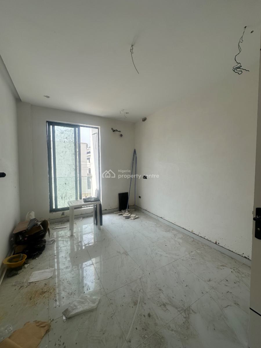 Spacious Solid Fully Serviced 3bedroom Apartment with Bq, Freedom Way, Most Sought After Neighborhood in Ikate Lekki, Ikate, Lekki, Lagos, Block of Flats for Sale